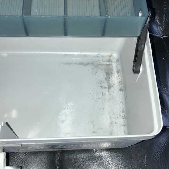 Vintage Lid Locker fishing box - Picture 10 of 14